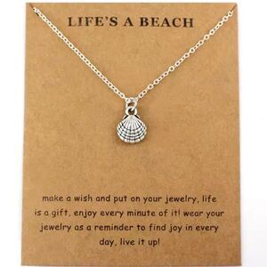 SCALLOP SHELL NECKLACE